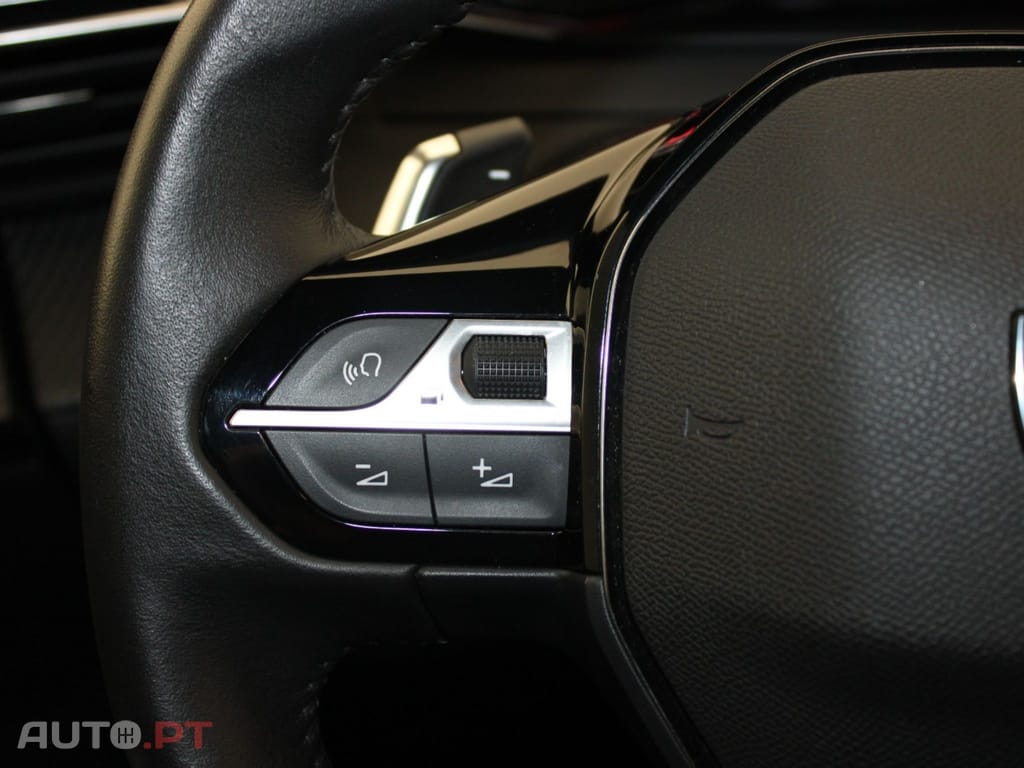 Peugeot 2008 1.5 BHDI ACTIVE I.V.A DEDUTIVEL 