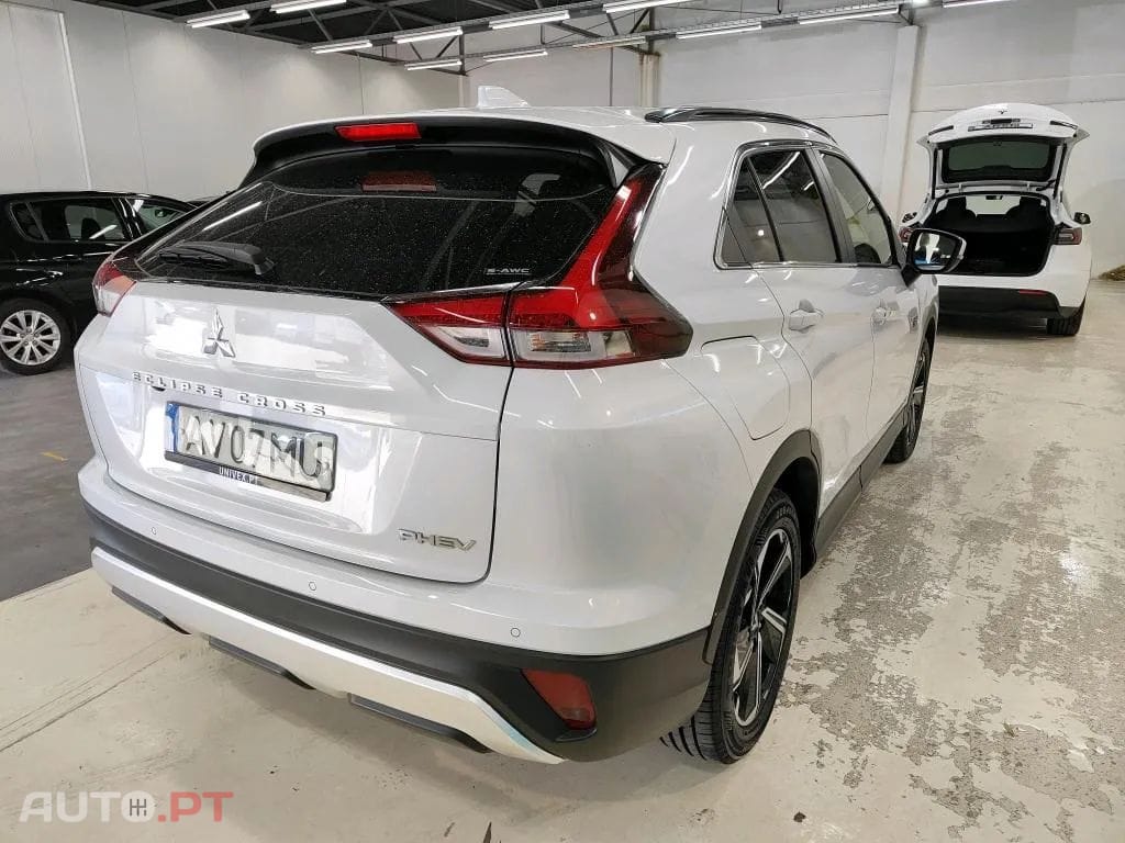 Mitsubishi Eclipse Cross 2.4 PHEV eMotion