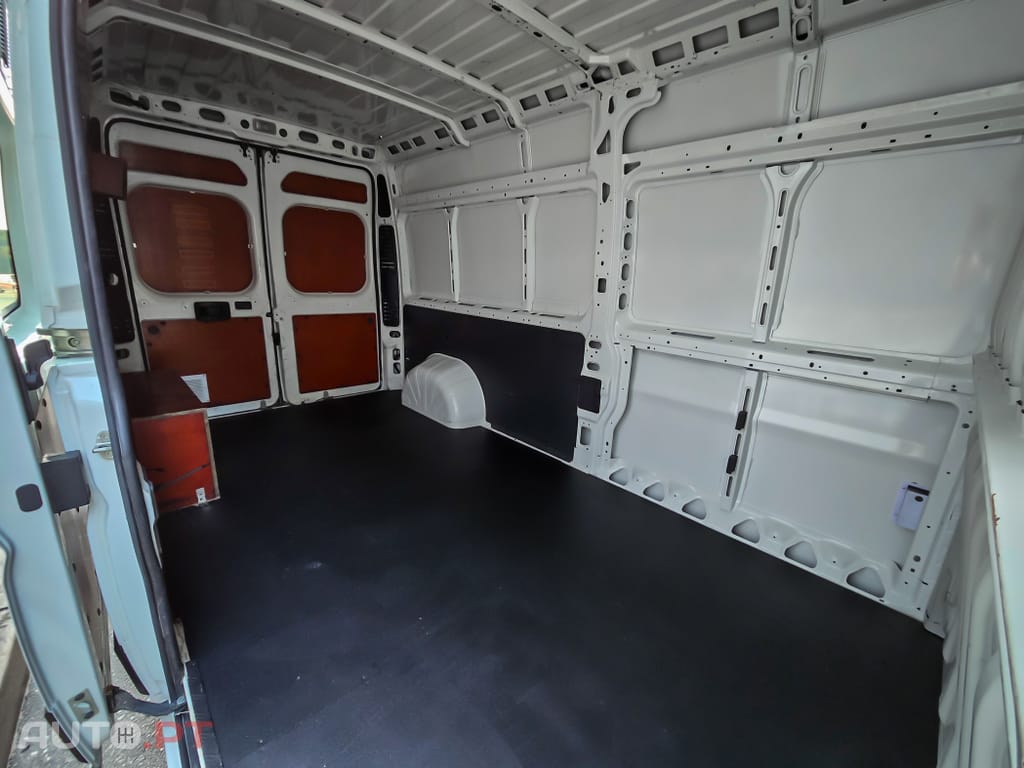 Peugeot Boxer 2.0 BlueHDi 333 L3H2 Pro