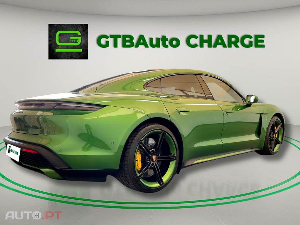 Porsche Taycan Turbo I.V.A DEDUTIVEL