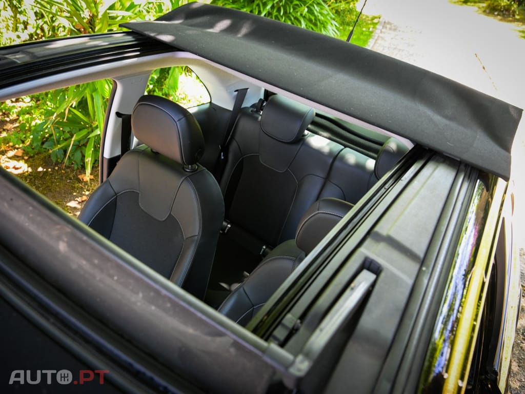 Opel Adam 1.0 T Rocks