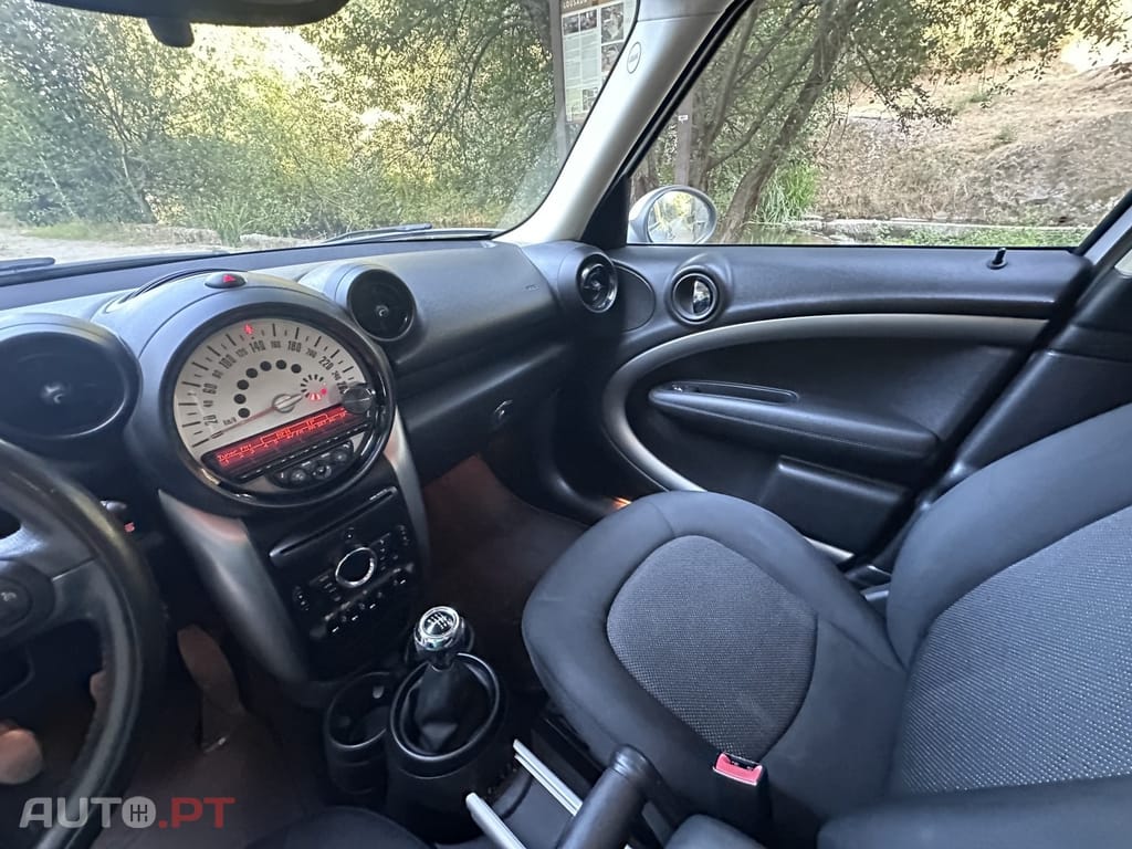 MINI Countryman One D