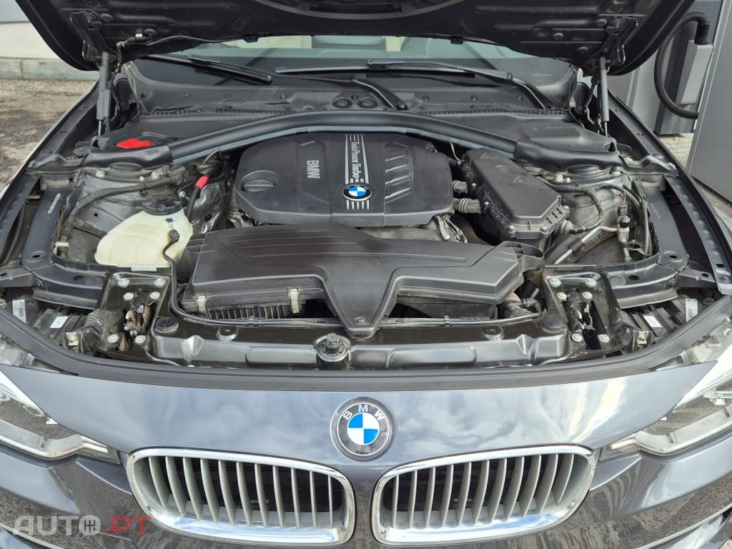 BMW 320 320D Line Modern