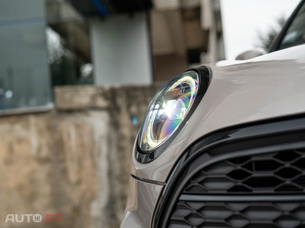MINI Cabrio Cooper Premium Extra JCW Auto