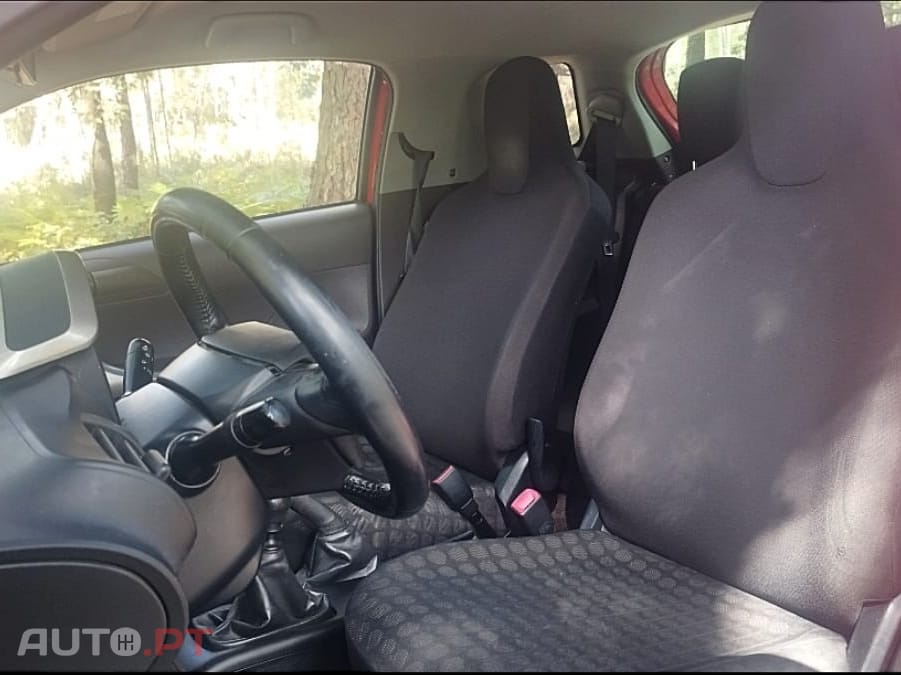 Toyota iQ 1.0 +