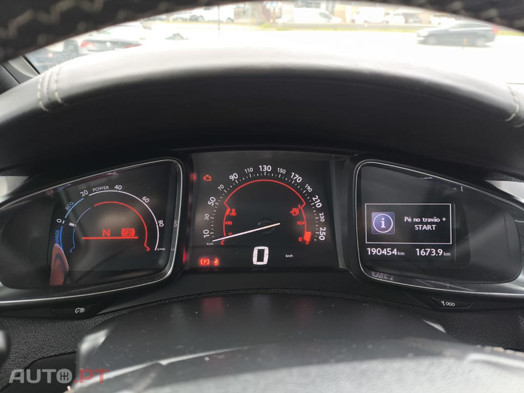 DS DS5 2.0HDi SPORTCHIC HYbrid4 