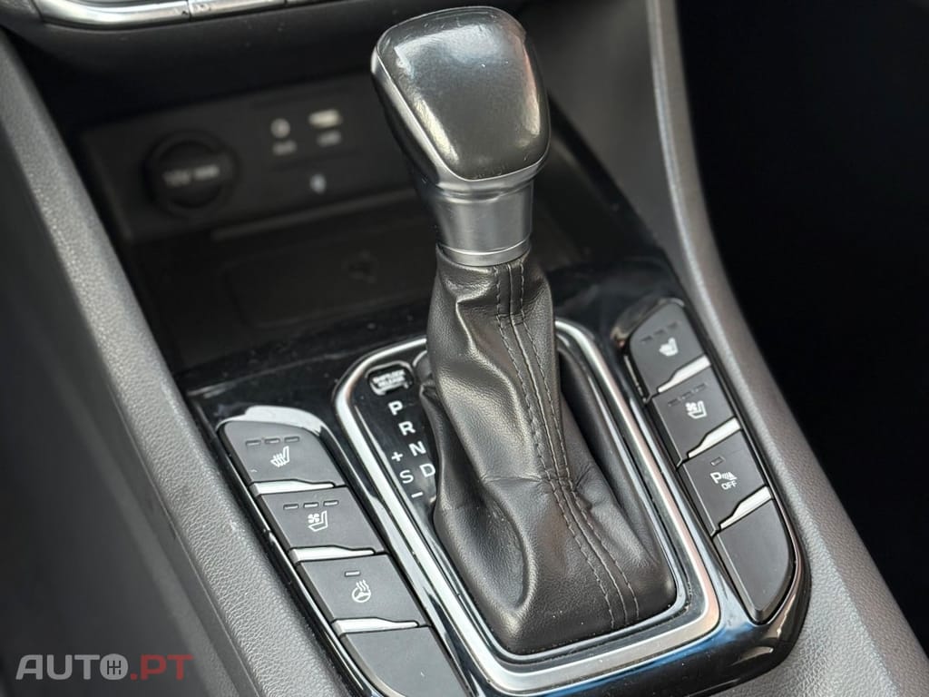 Hyundai Ioniq 1.6 GDI HEV