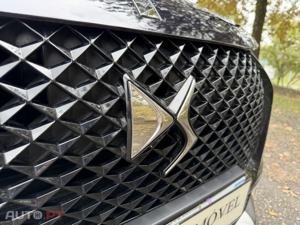 DS DS7 Crossback E-Tense Performance Line EAT8