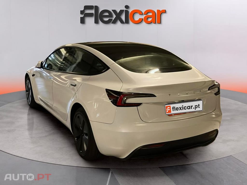 Tesla Model 3 Tração Traseira