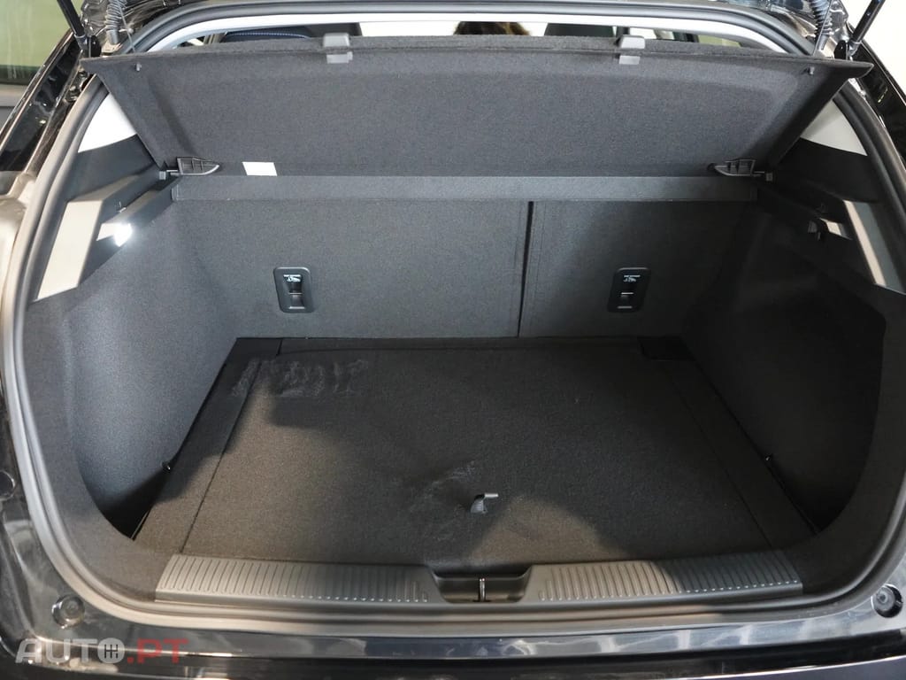 MG MG4 64 kWh Luxury