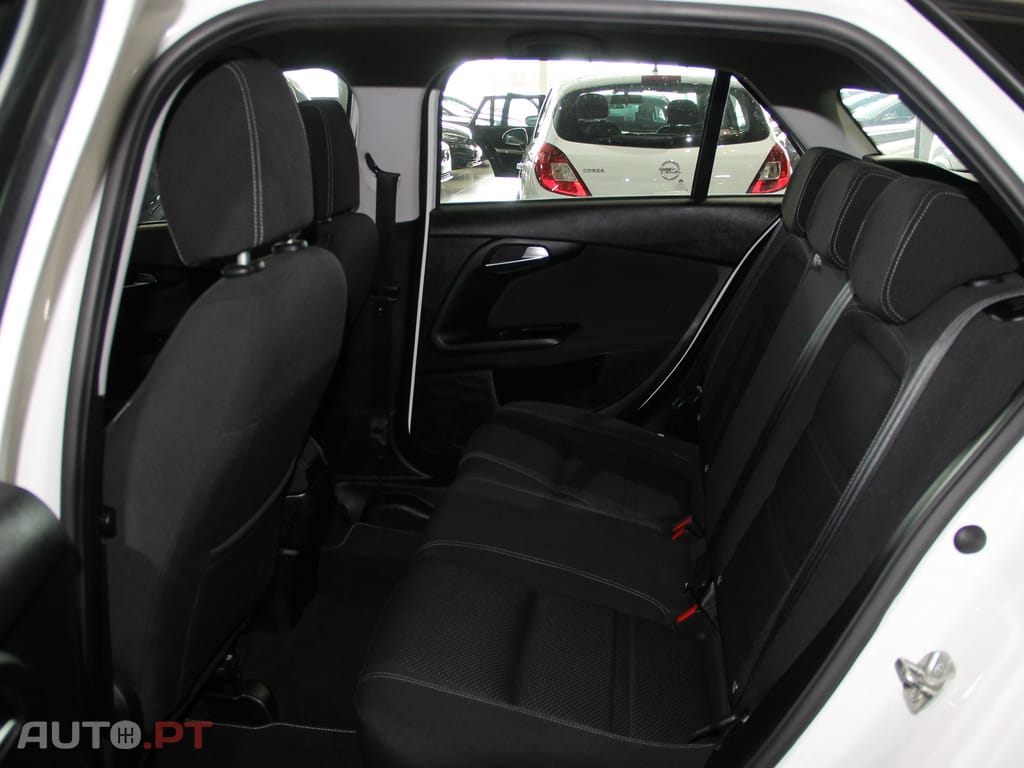 Fiat Tipo 1.3 M-Jet Easy