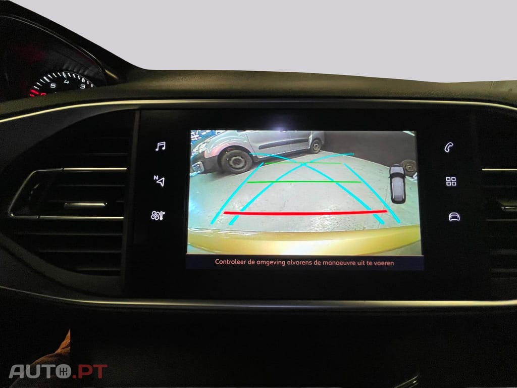 Peugeot 308 SW 1.2 PureTech Allure — fotografia 9