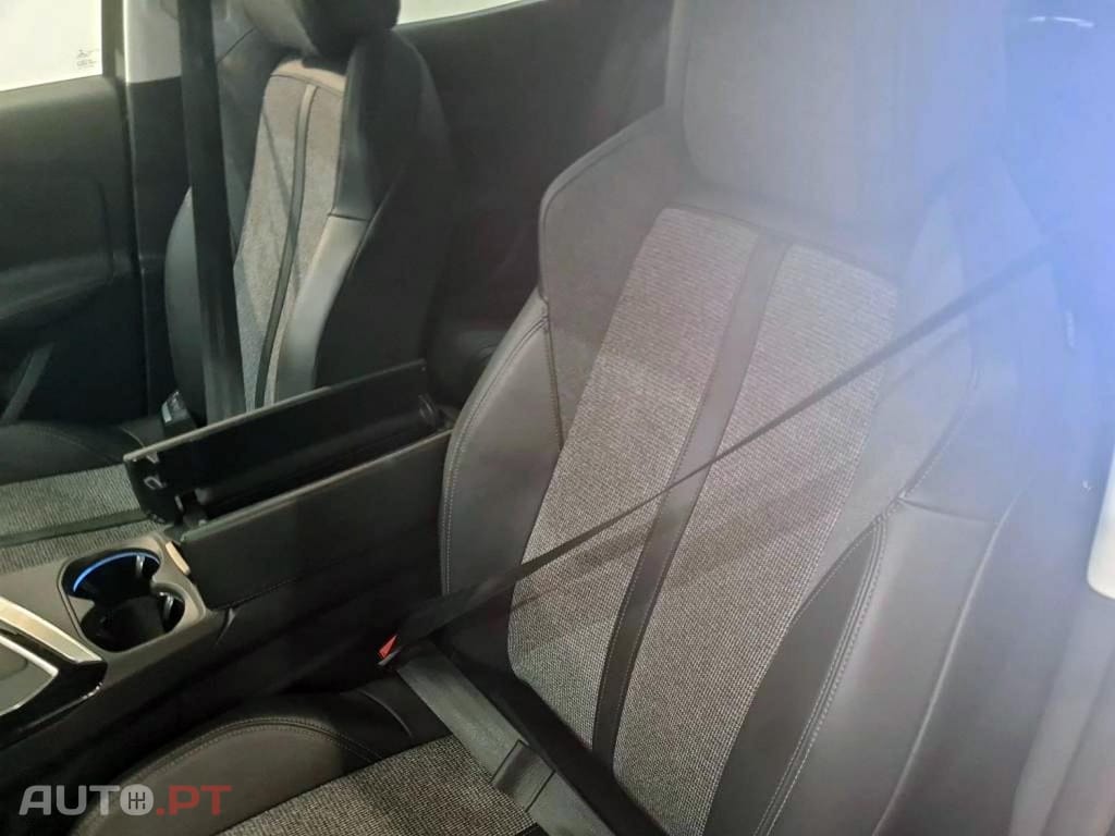 Peugeot 3008 1.5 BlueHDi Allure