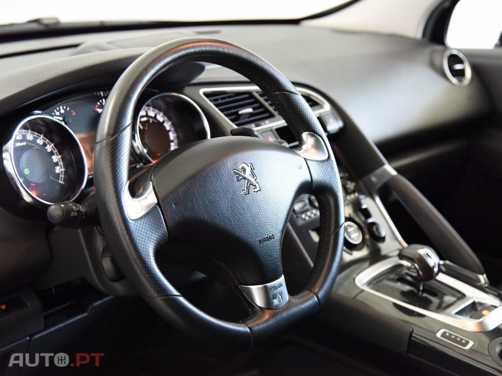 Peugeot 3008 2.0 HDi Hybrid4