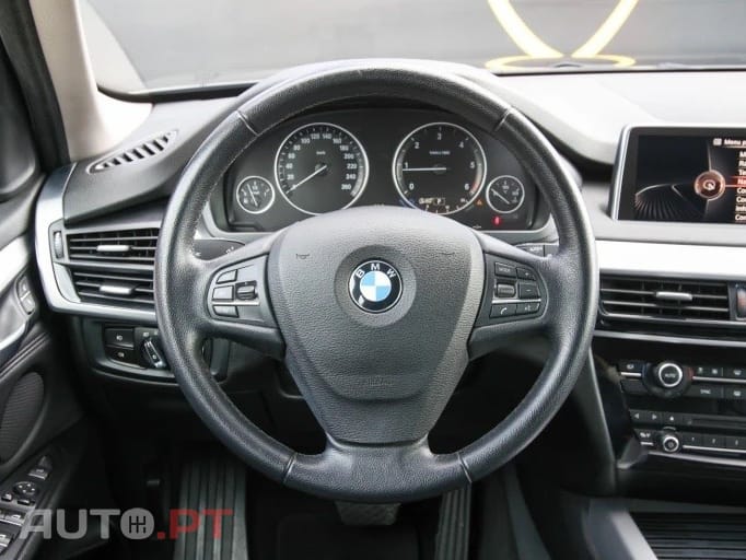 BMW X5 25 d sDrive Comfort 7L