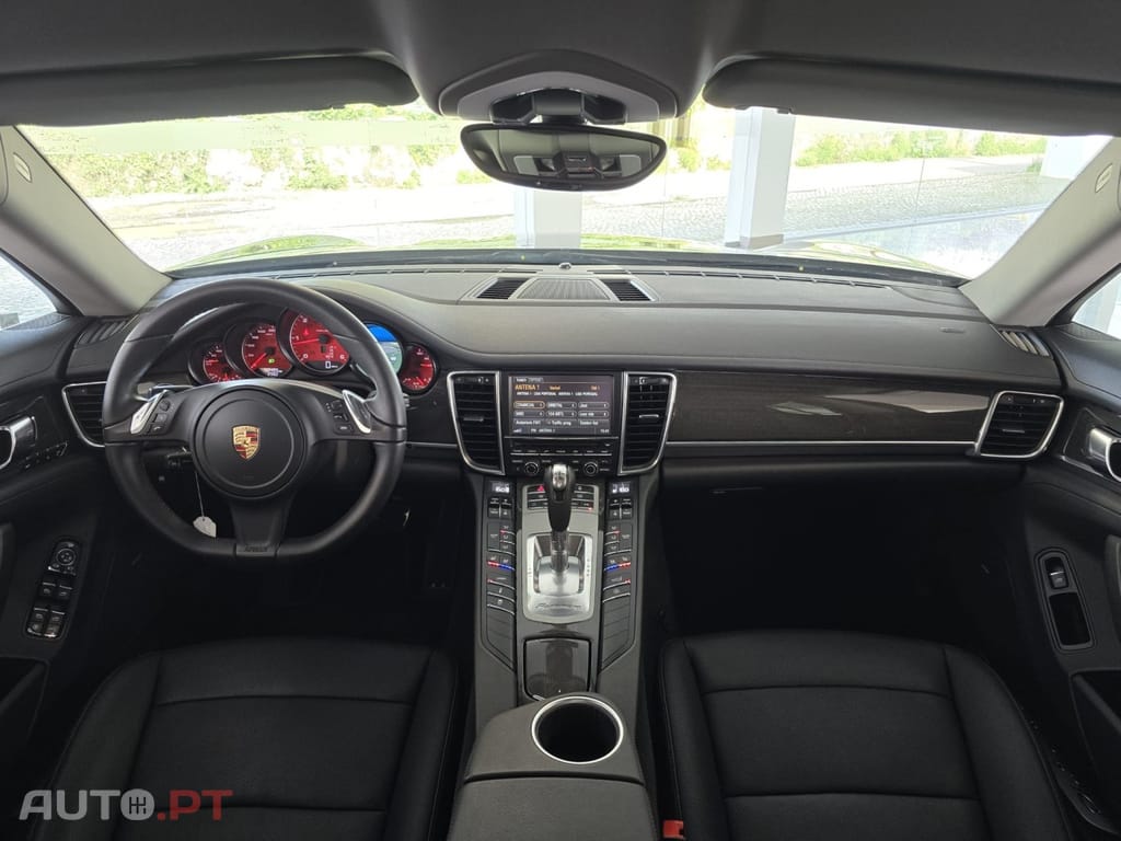 Porsche Panamera Diesel Platinum Edition