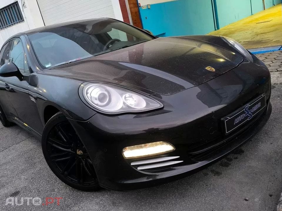 Porsche Panamera Platinum Edition PDK