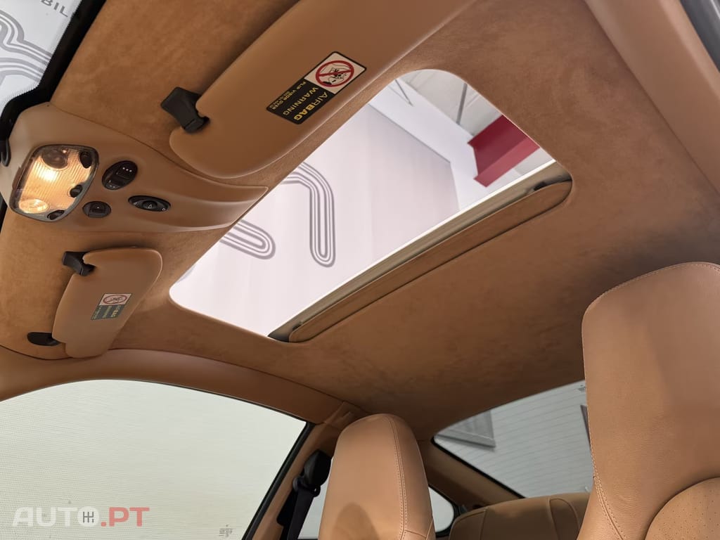 Porsche 911 Carrera
