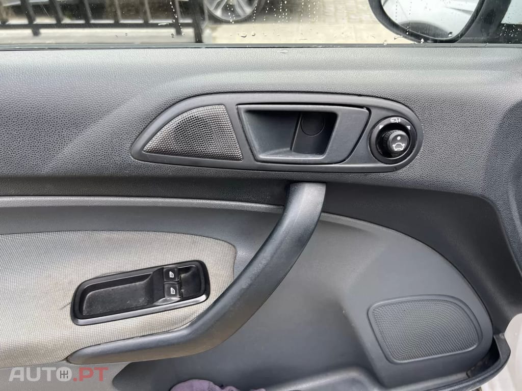 Ford Fiesta  1.4 Tdci Van