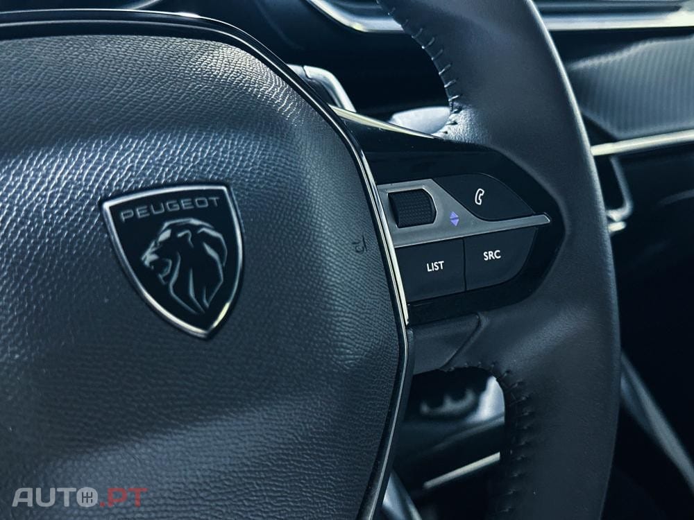 Peugeot 208 1.2 Hybrid Allure e-DCS6