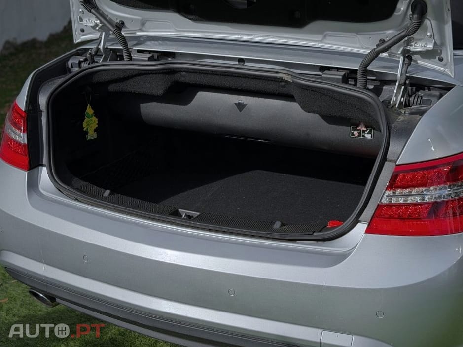 Mercedes-Benz E 220 Cabrio