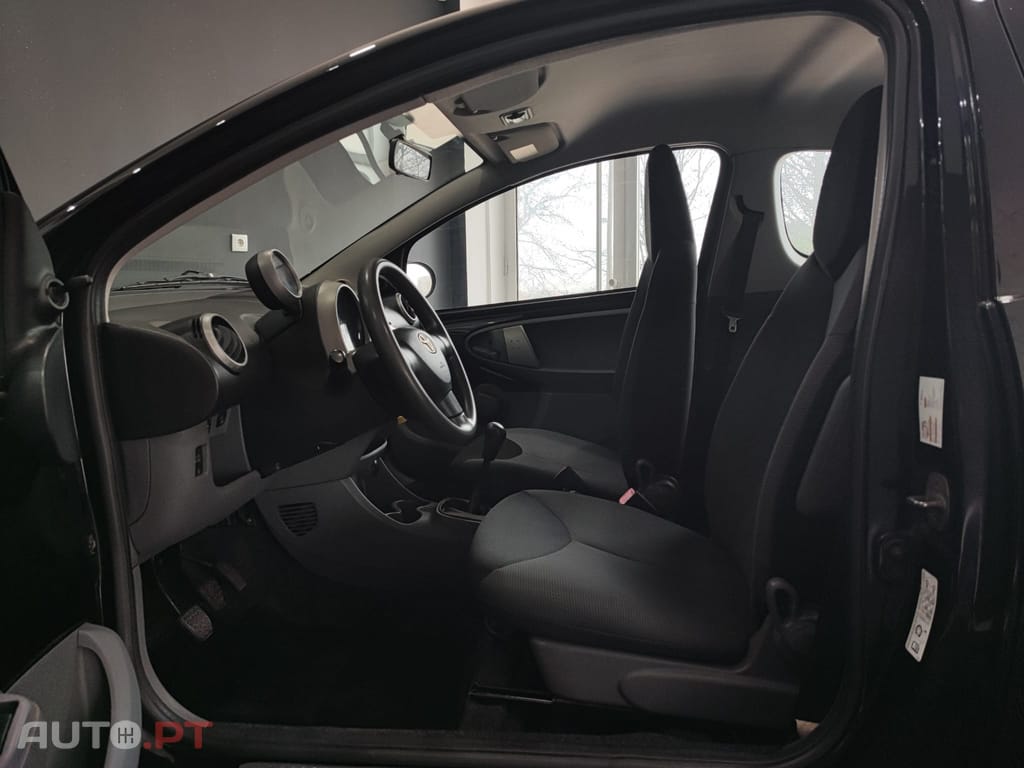 Toyota Aygo 1.0 AC (nacional)