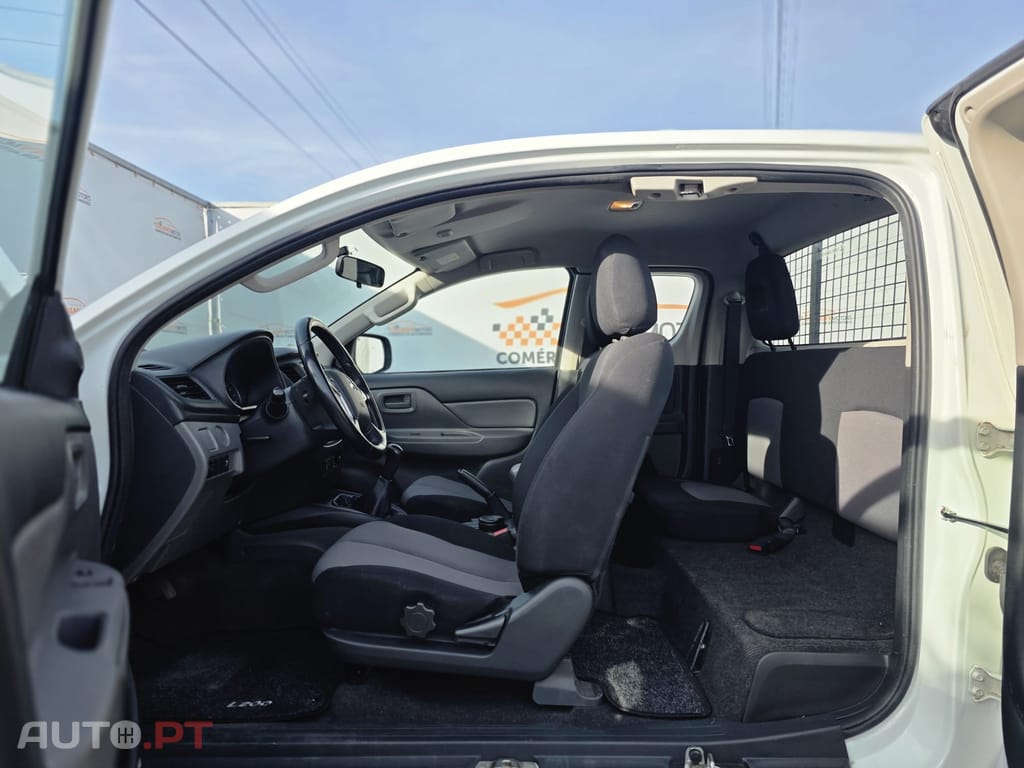 Mitsubishi L200 2.4 DI-D CD 4Kaizen Space Cab 3L 4WD