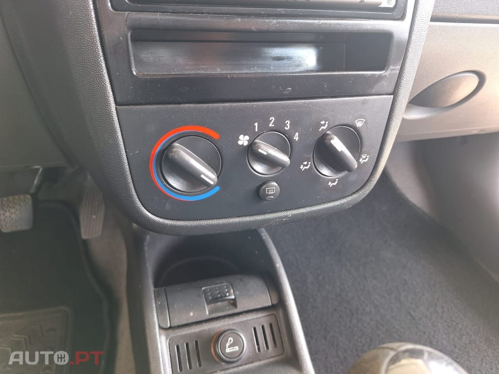Opel Corsa 1.7 DTi 16V Confort