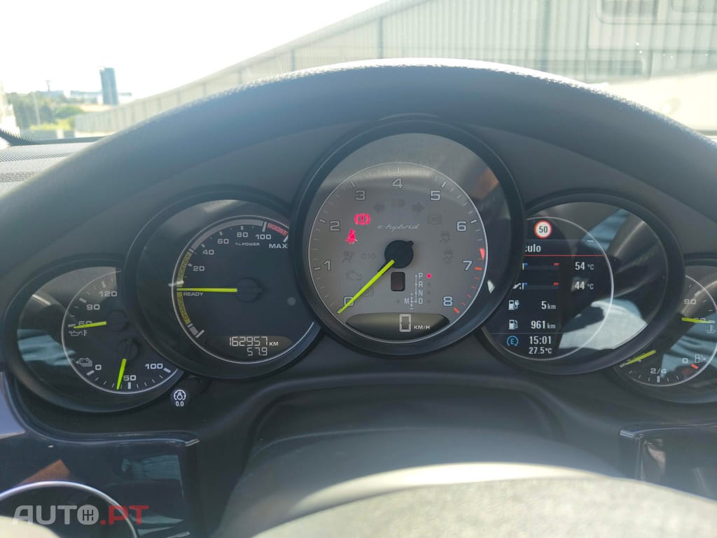 Porsche Panamera Hybrid S - Imaculado - Revisoes todas na marca