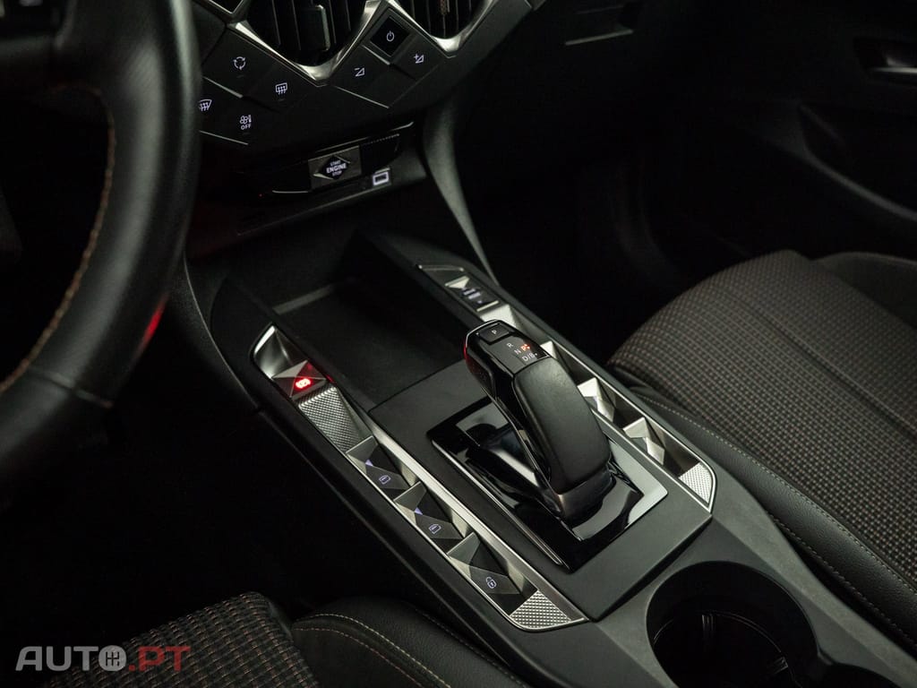 DS DS3 Crossback E-Tense Performance Line