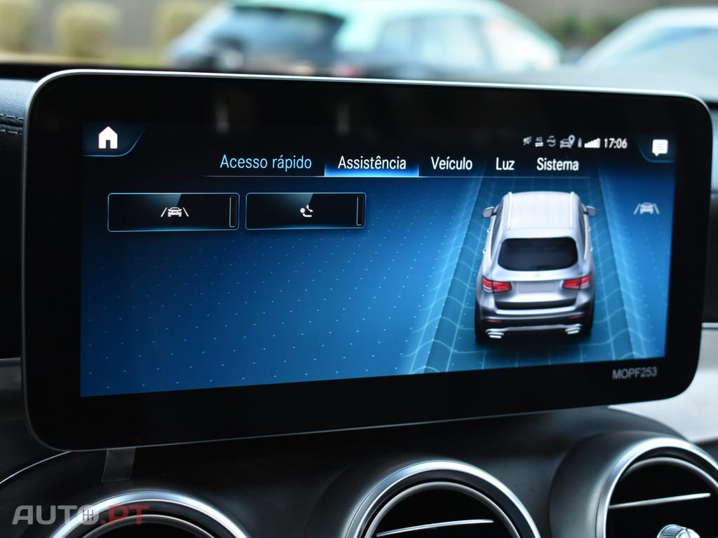 Mercedes-Benz GLC 300 de 4Matic 9G-TRONIC AMG Line