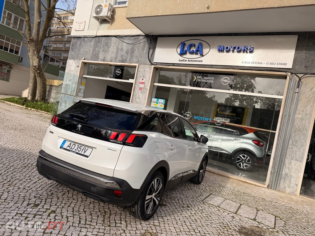 Peugeot 3008 1.6 Hybrid Allure Pack e-EAT8