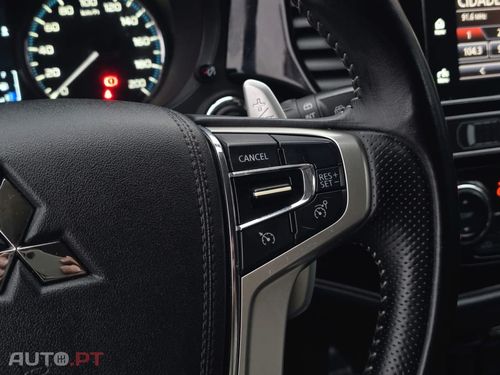 Mitsubishi Outlander 2.4L PHEV TWIN MOTOR 4WD INVITE