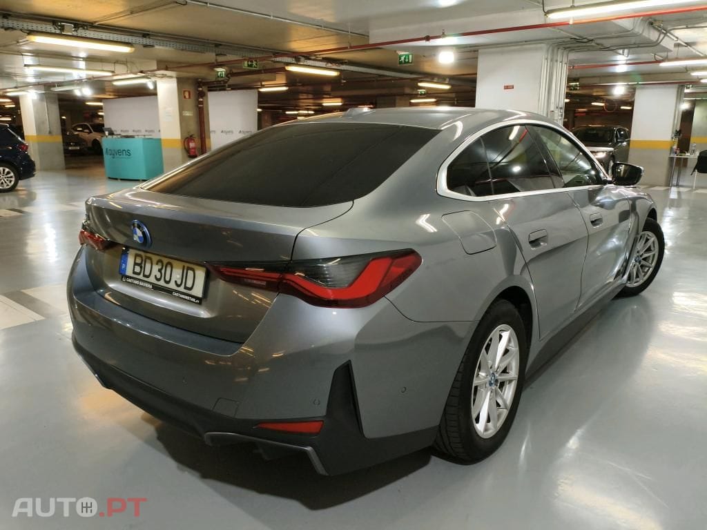 BMW i4 eDrive35