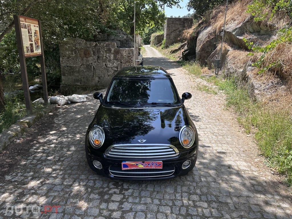 MINI Cooper Cooper D