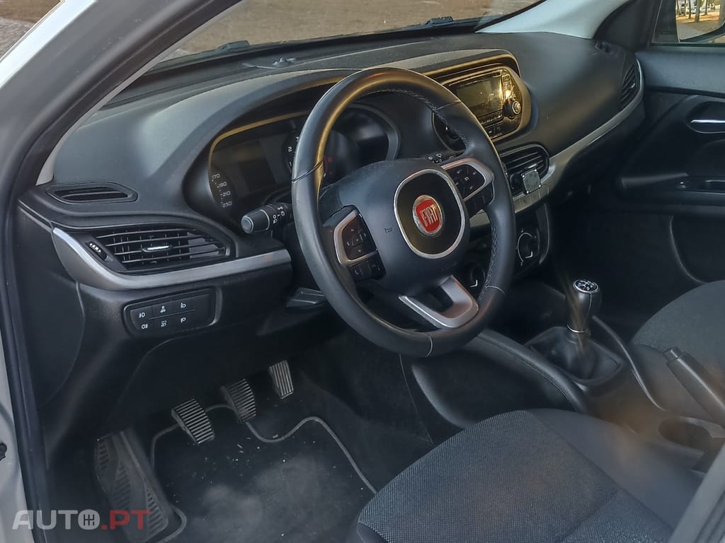 Fiat Tipo 1.3 M-Jet Lounge