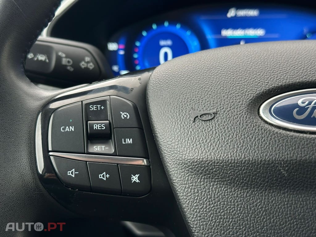 Ford Focus 1.0 EcoBoost Hybrid ACTIVE STYLE