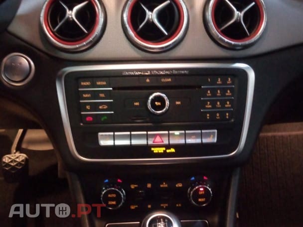 Mercedes-Benz CLA 180 d Shooting Brake