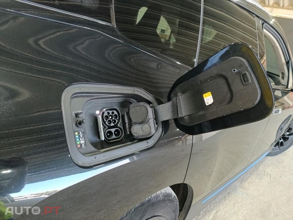 BMW iX xDrive 40