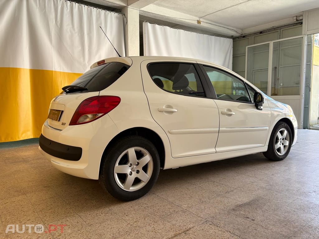 Peugeot 207 1.4 HDi Active