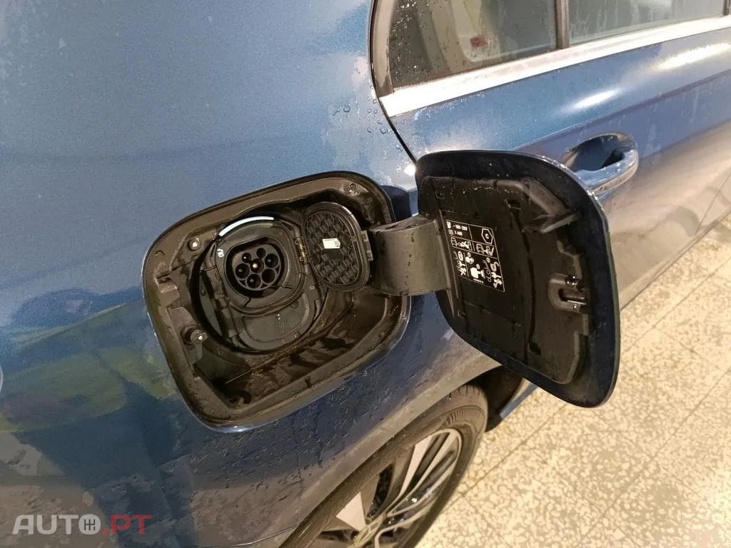 Mercedes-Benz A 250 e Style Plus