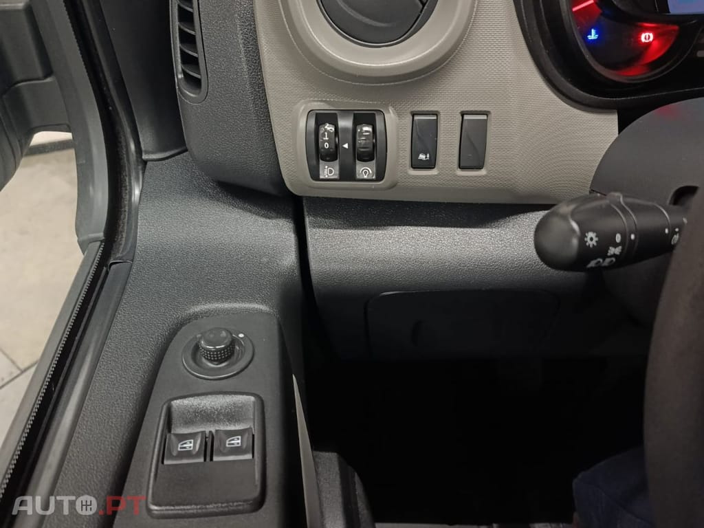 Renault Trafic 1.6 dCi Combi (9 Lug )