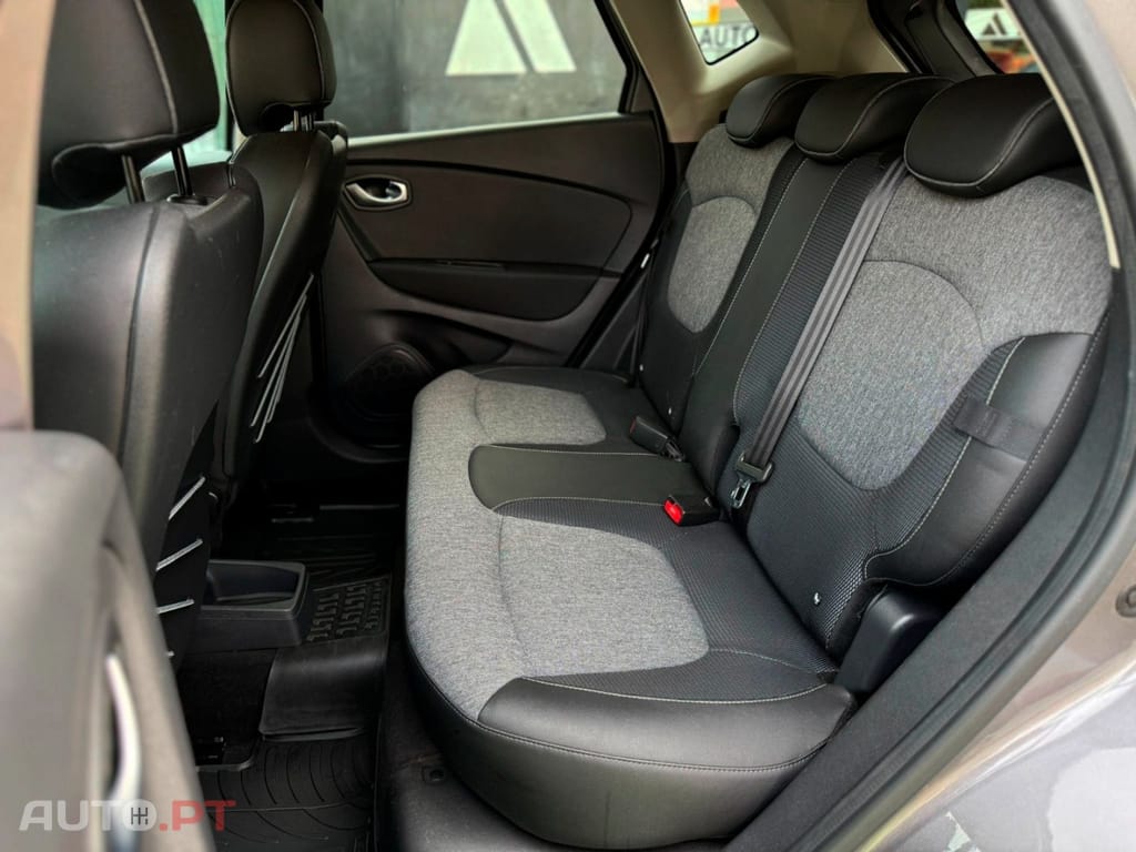 Renault Captur 1.2 TCe Initiale Paris