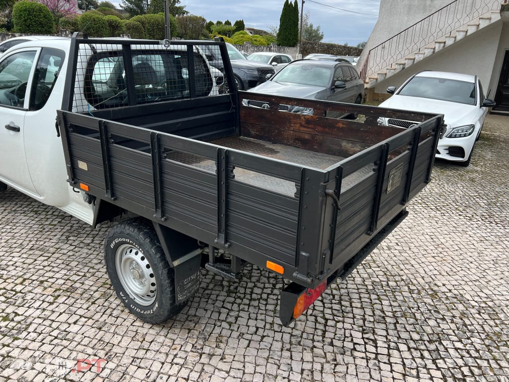 Mitsubishi L200 2.5 DI-D Club Intense 3L 4WD