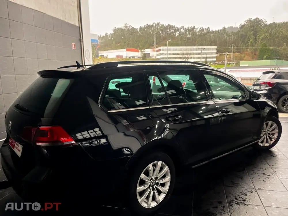 Volkswagen Golf Variant 1.6 TDi GPS Edition — fotografia 9