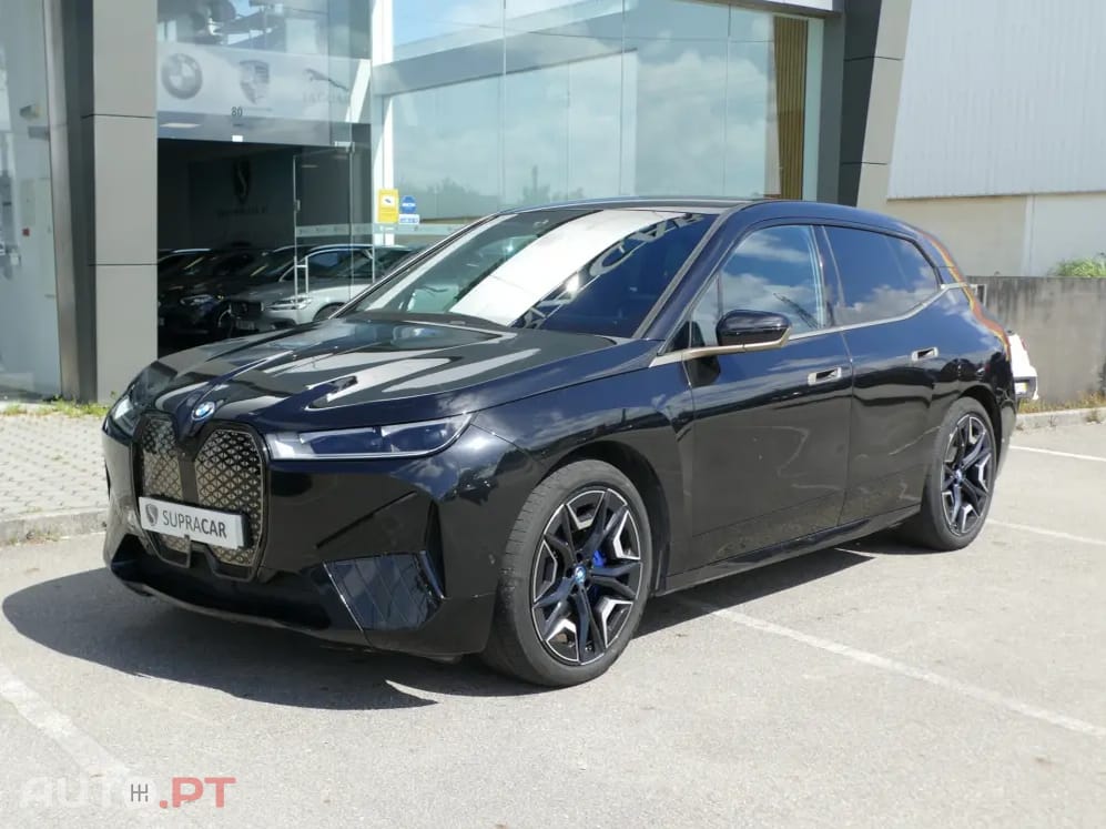 BMW iX xDrive 40 Pack Desportivo