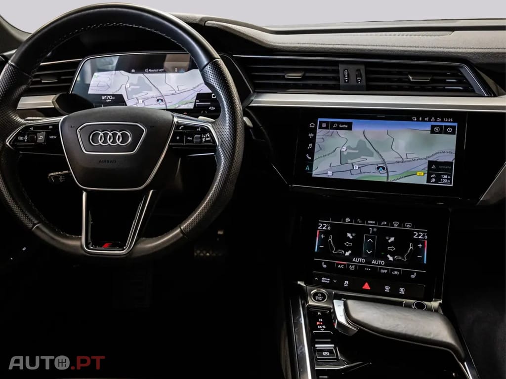 Audi E-Tron I.V.A DEDUTÍVEL 55 S LINE BLACK 21Z