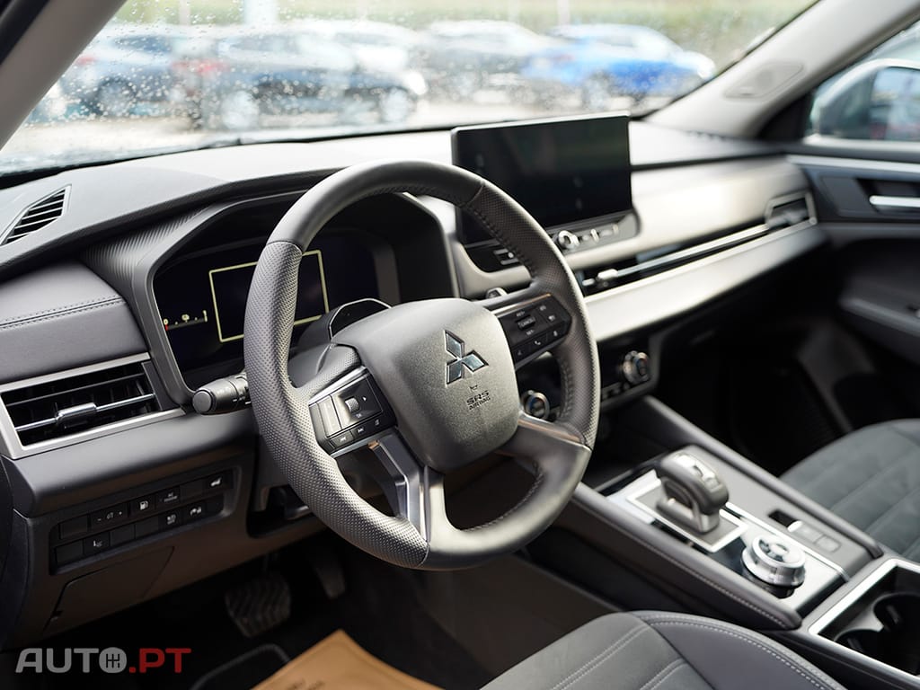 Mitsubishi Outlander Outlander 2.4 PHEV Intense