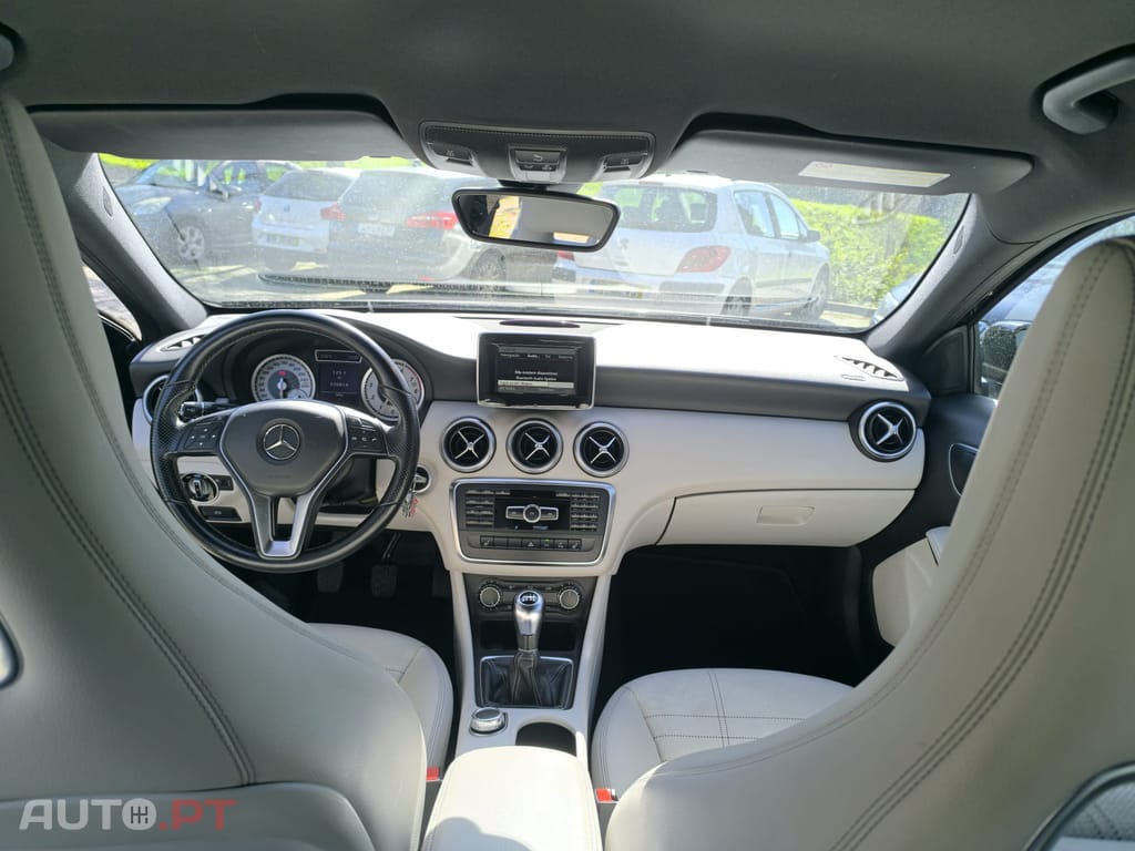 Mercedes-Benz A 180 BlueEFFICIENCY Edition Style