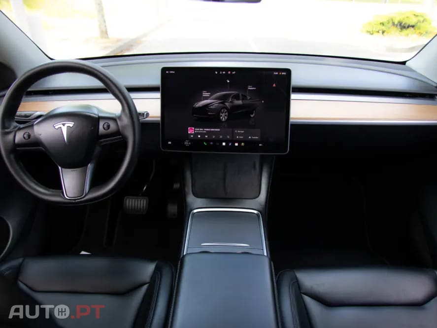 Tesla Model Y Outro